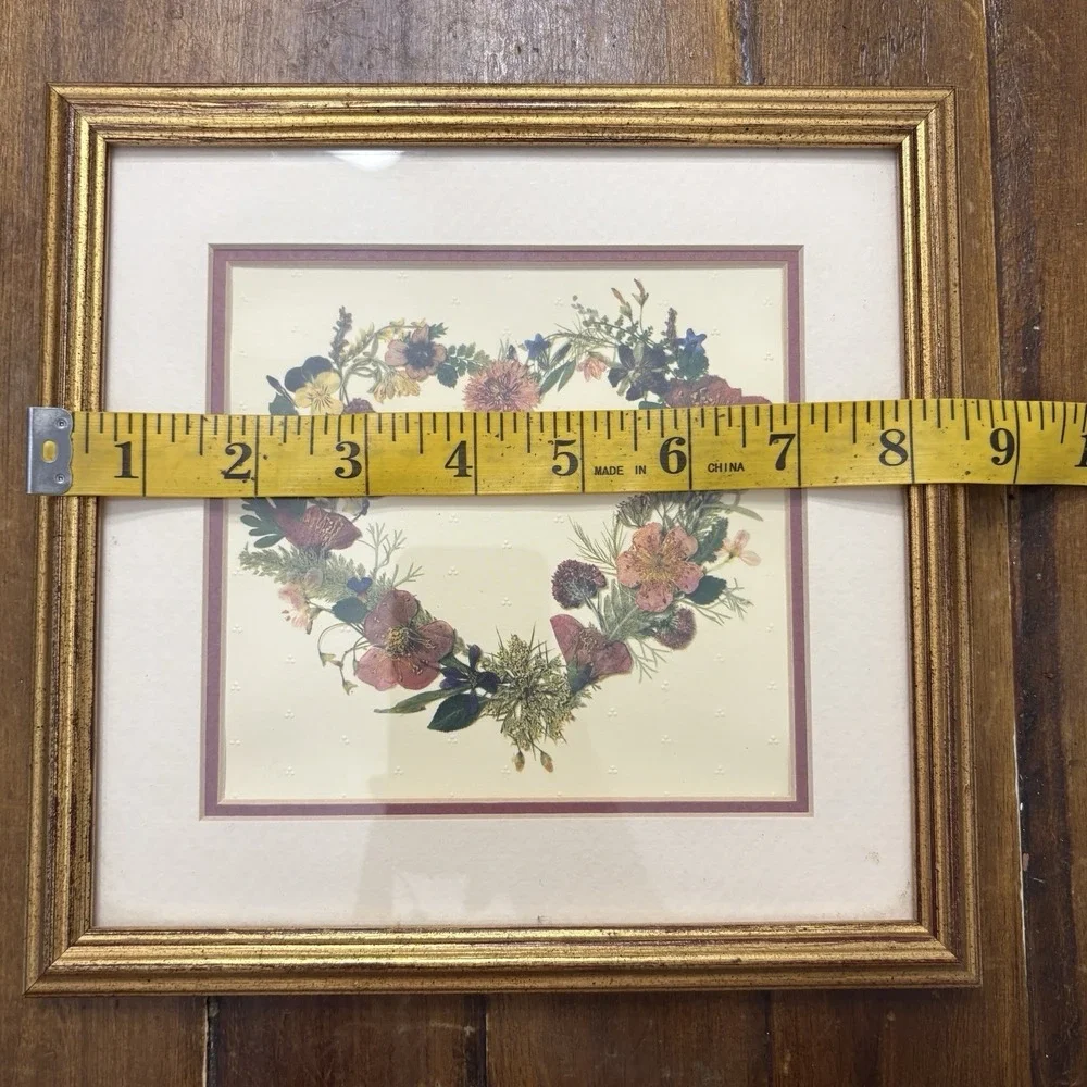Vtg Wall Art Heart Wreath of Pressed Flowers Framed Granny CottageCore Romantic